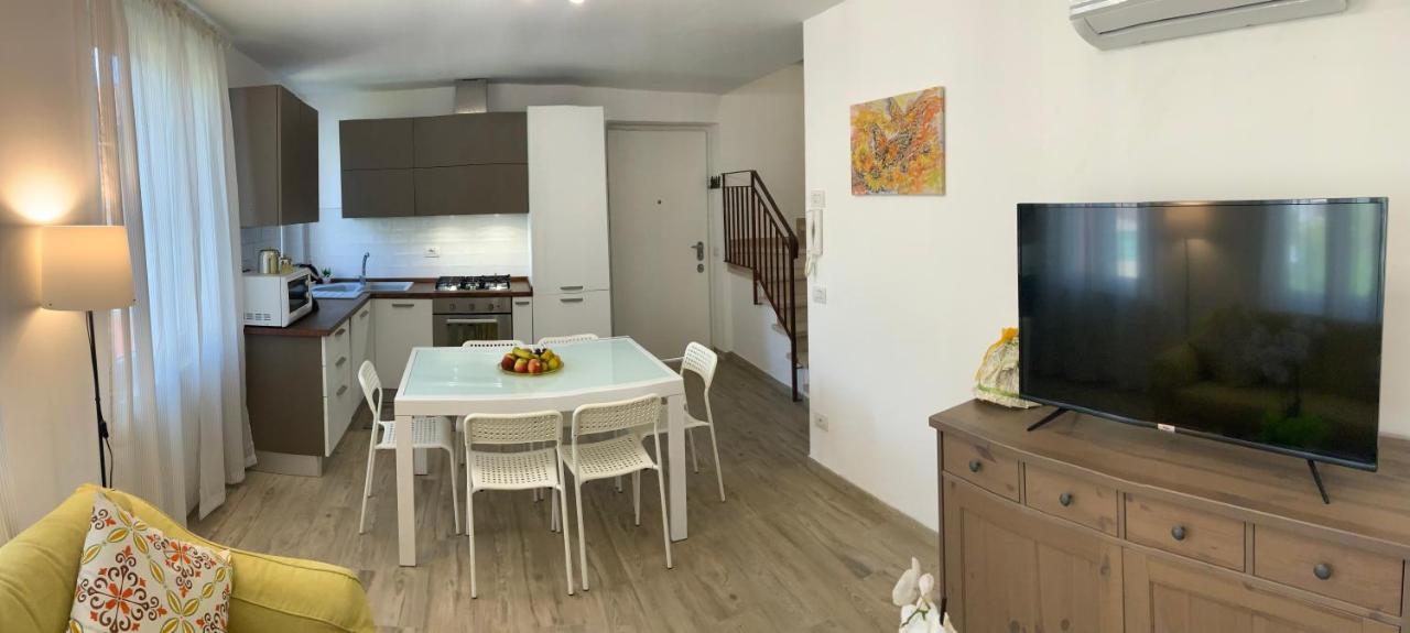 Casa La Wanda - Camaiore Toscana - 2 Bedroom & Terrace Екстериор снимка